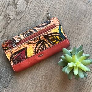 Relic Vegan Leather Leaf Print Wallet EUC